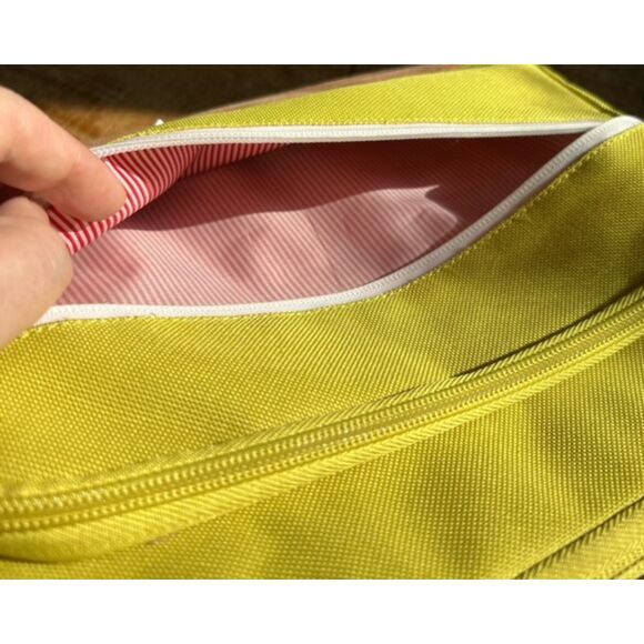 Herschel Tech Sleeve - Green - leather bottom - Picture 4 of 8